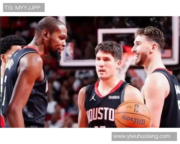 湖人对决火箭的精彩较量揭示了球队实力与战术的较大差异 湖人对决火箭的精彩较量揭示了球队实力与战术的较大差异