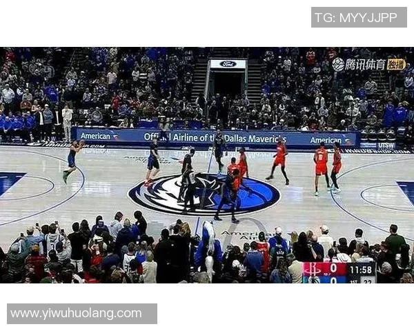 猛龙与独行侠激战正酣NBA赛季精彩对决引发球迷热议 猛龙与独行侠激战正酣NBA赛季精彩对决引发球迷热议