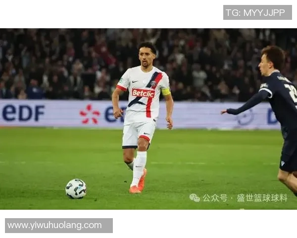 马尔基尼奥斯的传奇之路与足球世界的辉煌成就解析